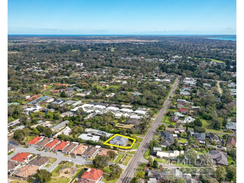 128 Elizabeth Dve, Rosebud VIC 3939