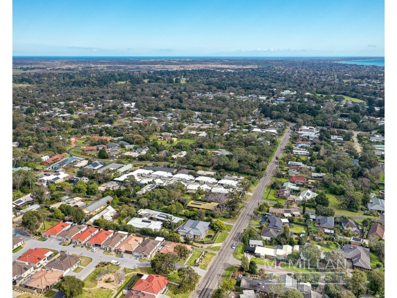 128 Elizabeth Dve, Rosebud VIC 3939