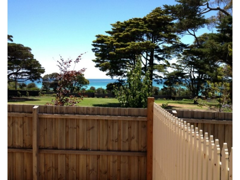 1/5 McArthur Street, Dromana VIC 3936