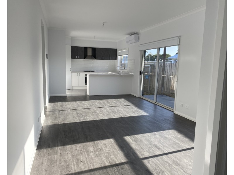 61 Seacombe Street, Dromana VIC 3936