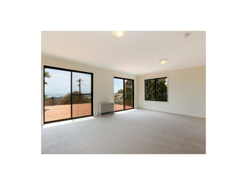 17 Seaview Street, Dromana VIC 3936