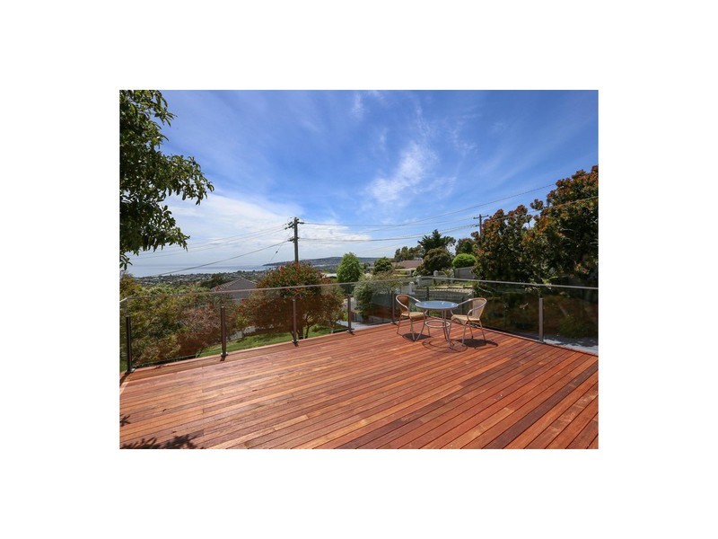 17 Seaview Street, Dromana VIC 3936