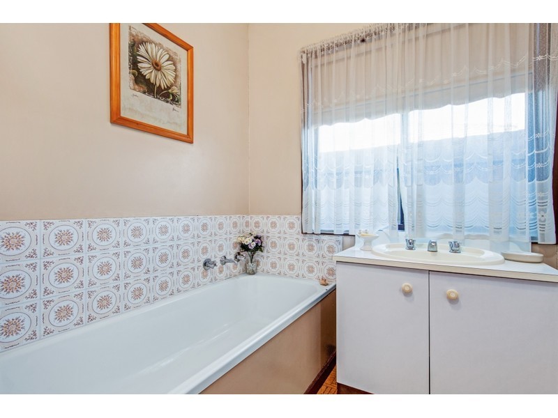 16 Palm Grove, Dromana VIC 3936