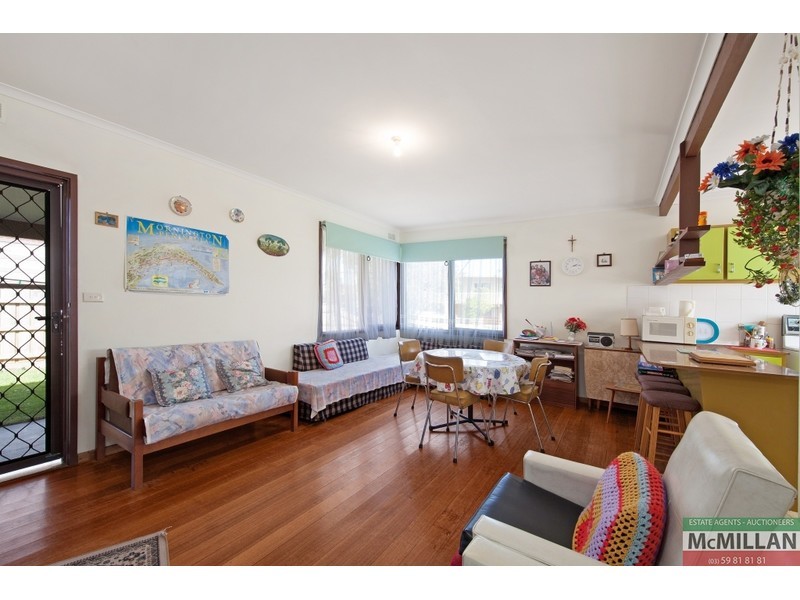11 Dale Avenue, Safety Beach VIC 3936