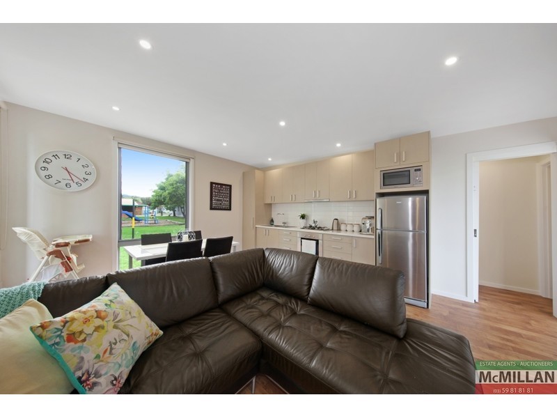 140a/131 Nepean Highway, Dromana VIC 3936