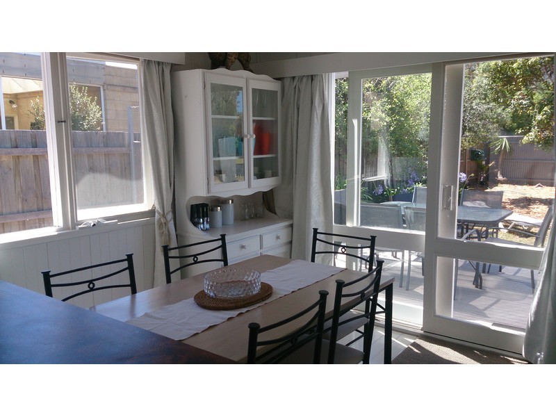 18 South Road, Mccrae VIC 3938