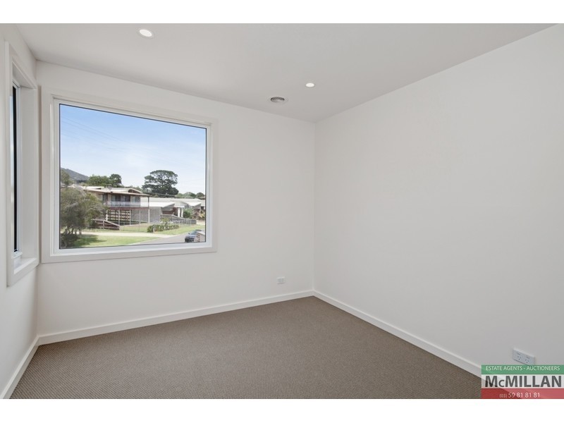 8 Davey Avenue, Dromana VIC 3936