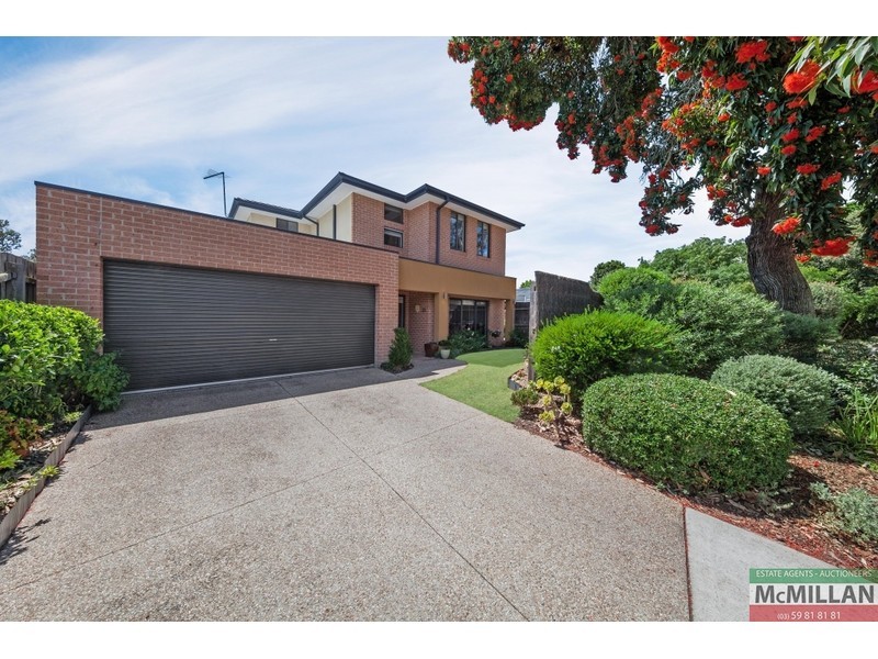 1/5 Hayes Avenue, Rosebud VIC 3939