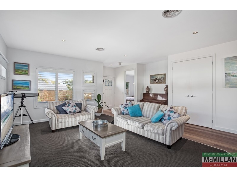 126 Elizabeth Drive, Rosebud VIC 3939