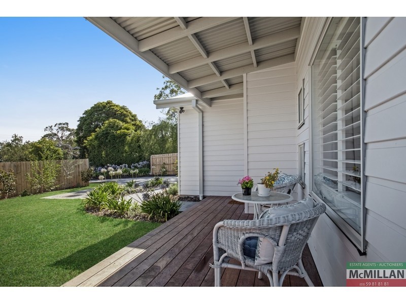 126 Elizabeth Drive, Rosebud VIC 3939