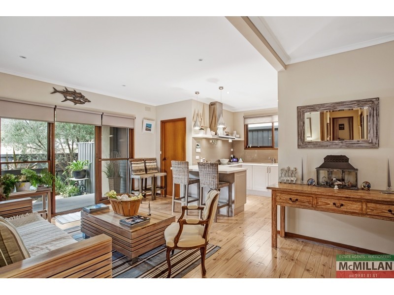 17 Parkmore Road, Rosebud VIC 3939