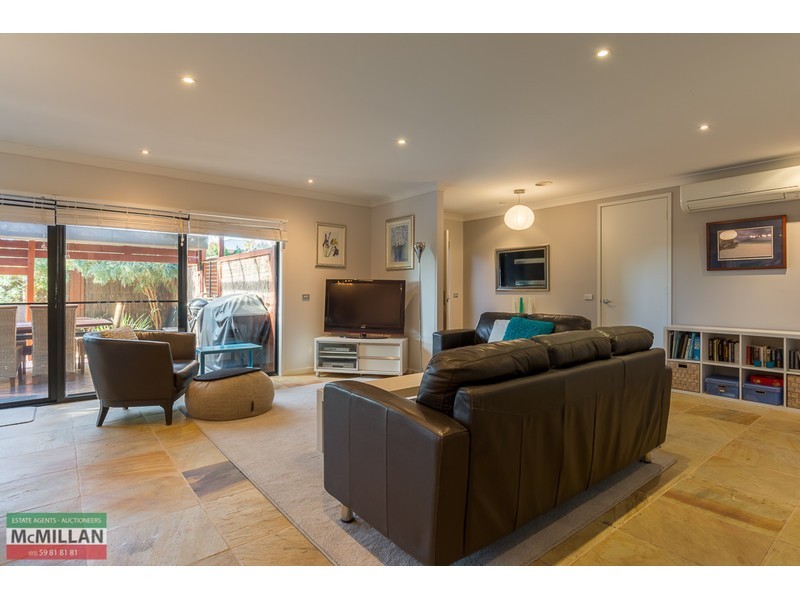 68 Coveside Avenue, Safety Beach VIC 3936