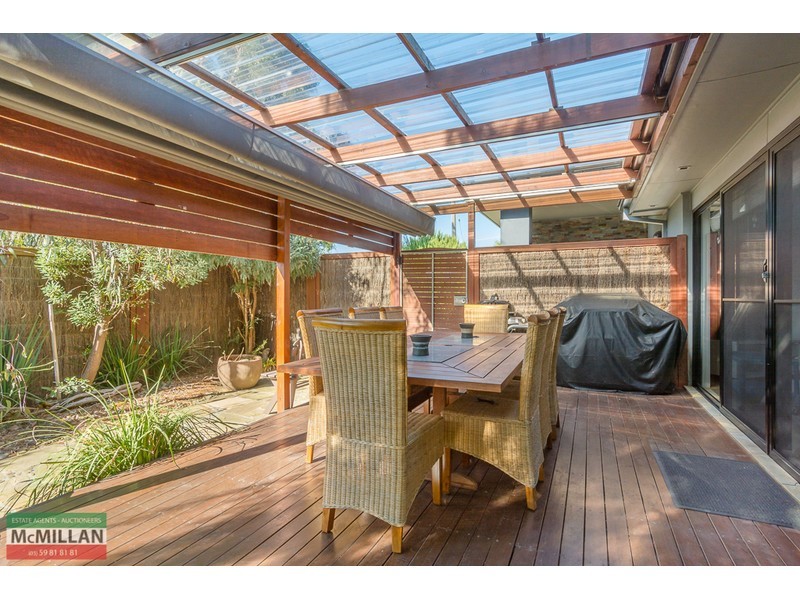 68 Coveside Avenue, Safety Beach VIC 3936