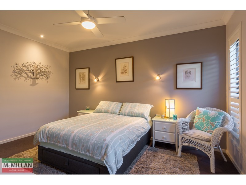 68 Coveside Avenue, Safety Beach VIC 3936