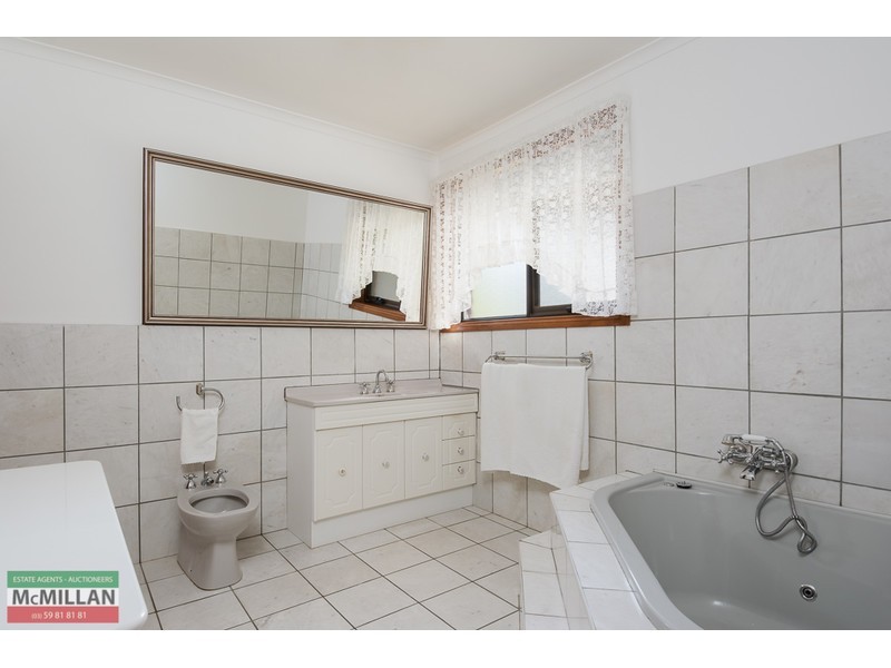 17 Arthurs Avenue, Mccrae VIC 3938