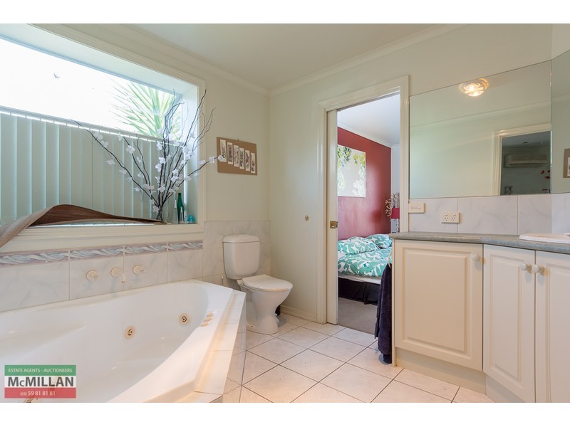 14/10D Country Club Dve, Safety Beach VIC 3936