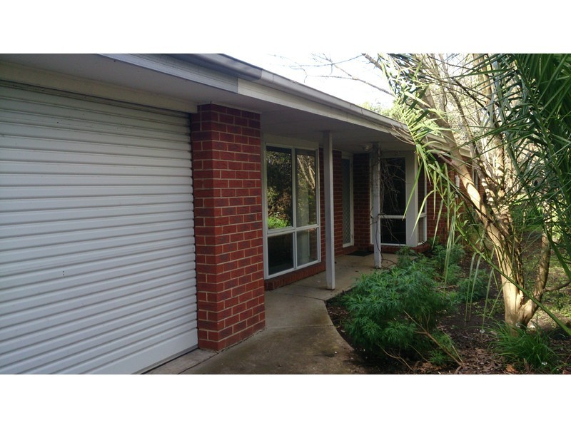 12 Lakeview Lane, Safety Beach VIC 3936