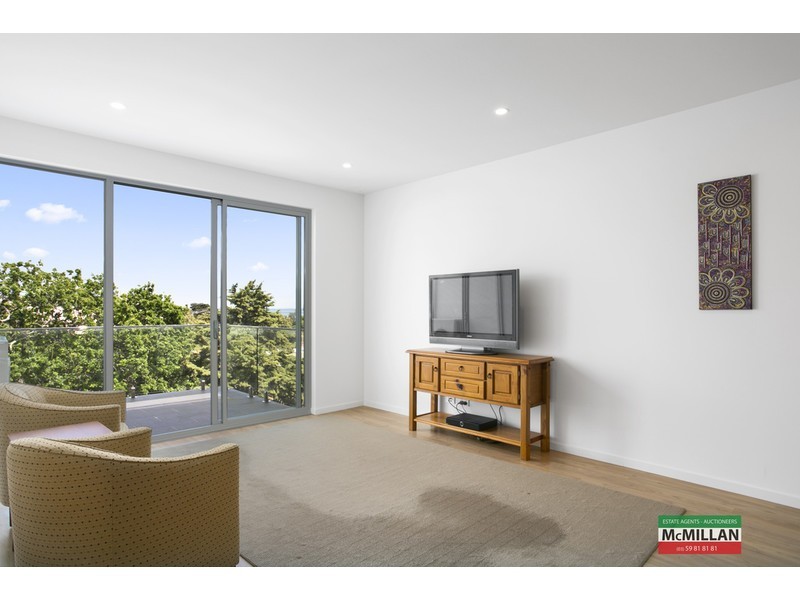 208/277-281 Pt Nepean Road, Dromana VIC 3936