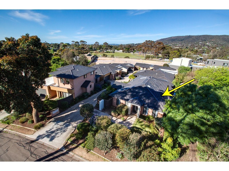 2/5 Hayes Avenue, Rosebud VIC 3939