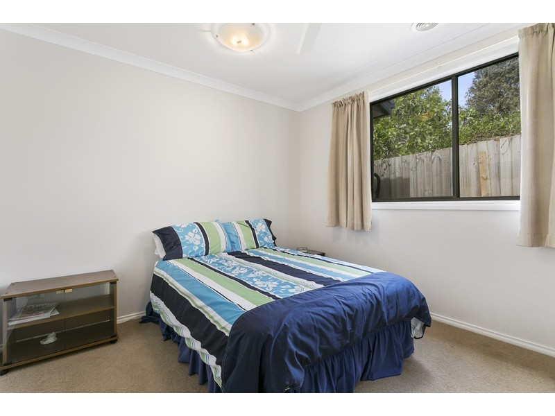 2/5 Hayes Avenue, Rosebud VIC 3939
