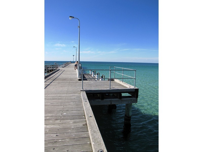 2/5 Hayes Avenue, Rosebud VIC 3939