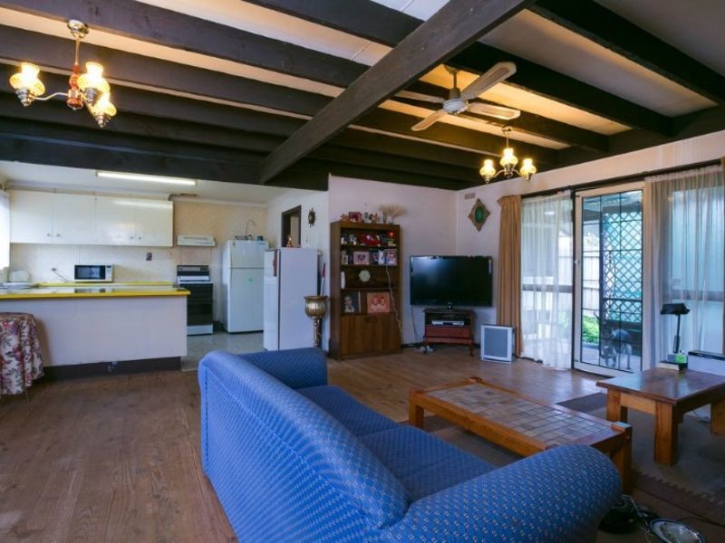 1 Lawson Crescent, Rosebud VIC 3939