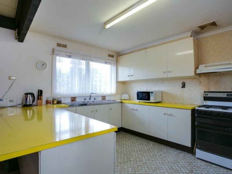 1 Lawson Crescent, Rosebud VIC 3939