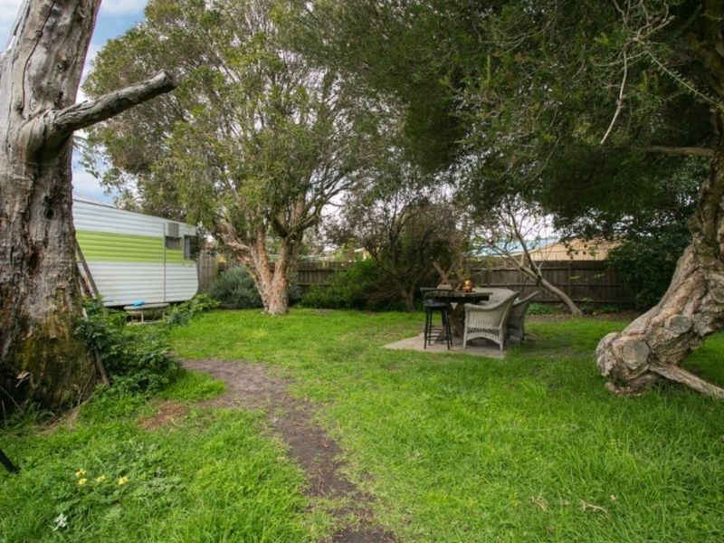 1 Lawson Crescent, Rosebud VIC 3939