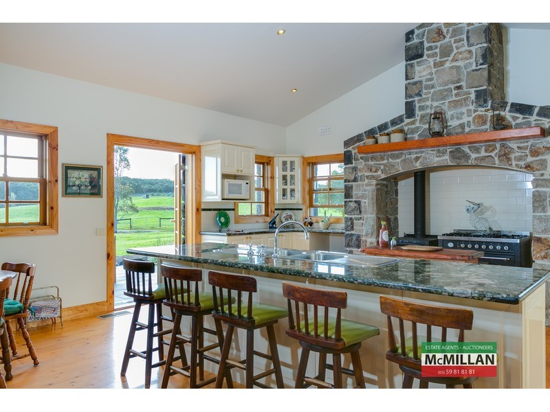 217 Gwenmarlin Road, Flinders VIC 3929