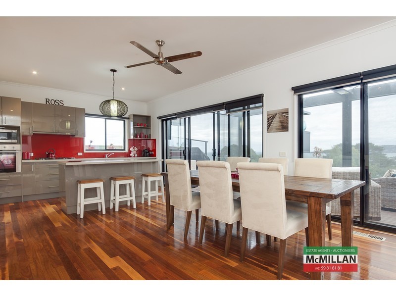 18 Edith Place, Dromana VIC 3936