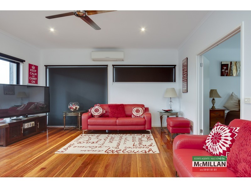 18 Edith Place, Dromana VIC 3936