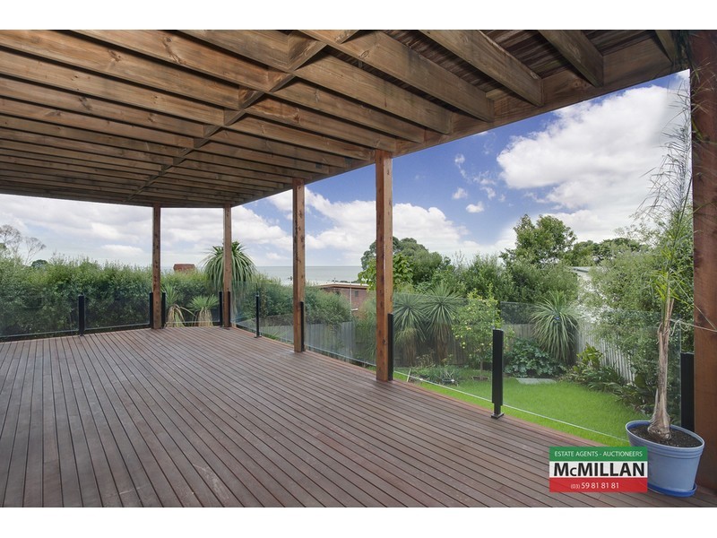 18 Edith Place, Dromana VIC 3936