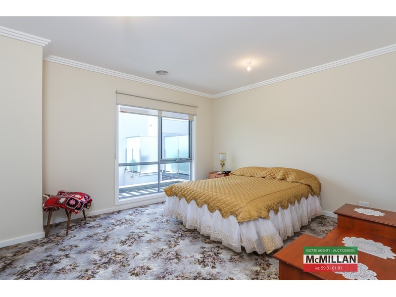 85 Seaview Ave, Safety Beach VIC 3936