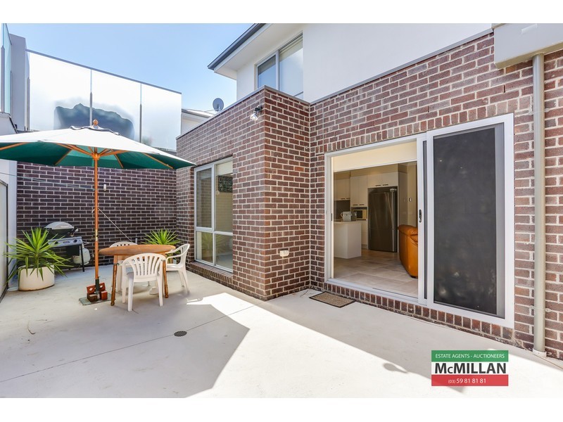 85 Seaview Ave, Safety Beach VIC 3936