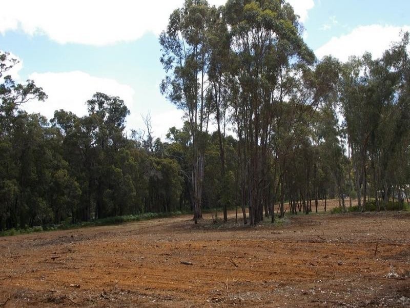 5 King Road, Nannup WA 6275