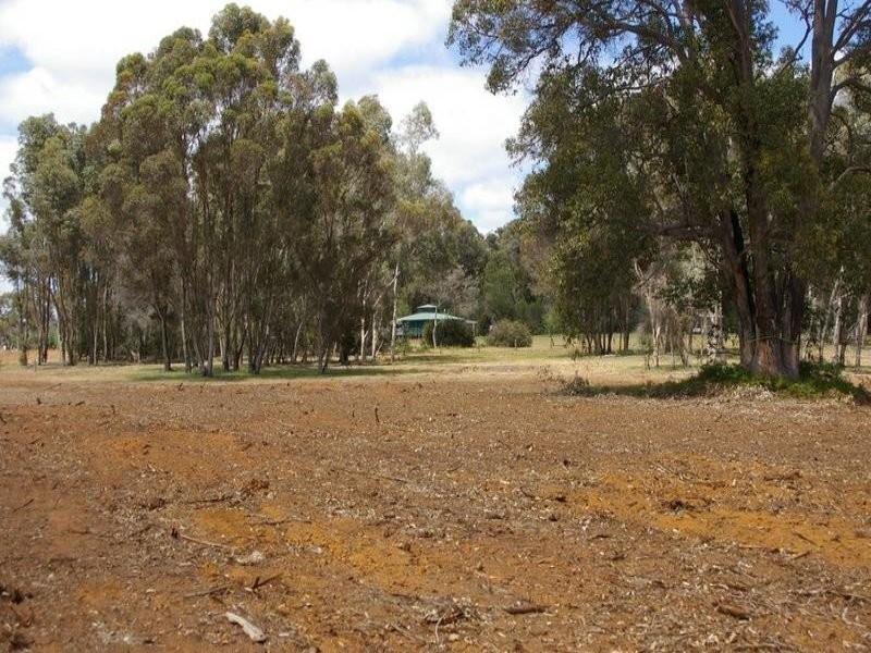 5 King Road, Nannup WA 6275