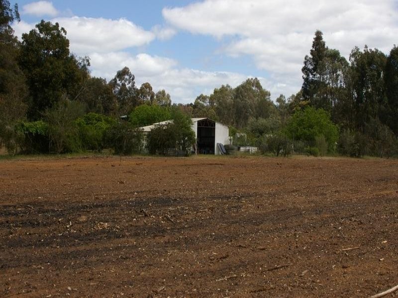 5 King Road, Nannup WA 6275