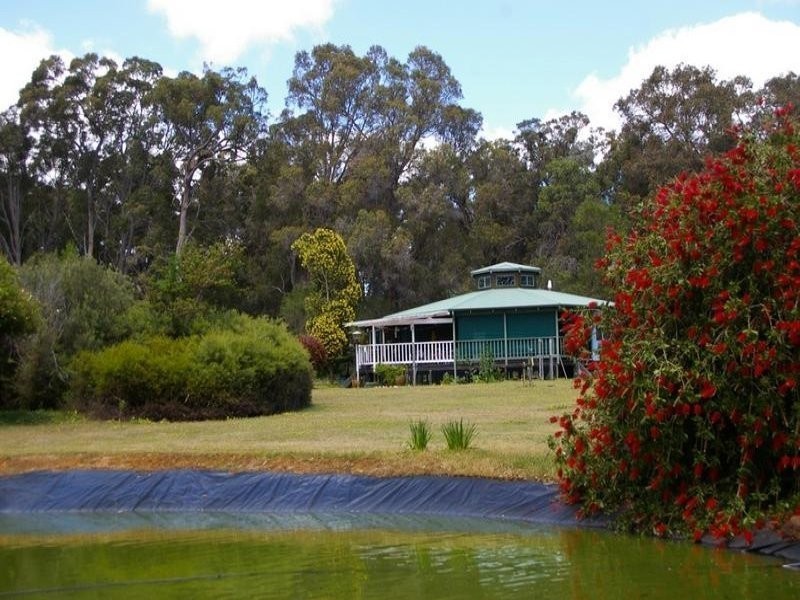 5 King Road, Nannup WA 6275