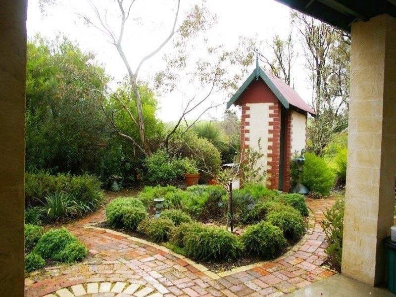 118 Dunnet Road, Nannup WA 6275