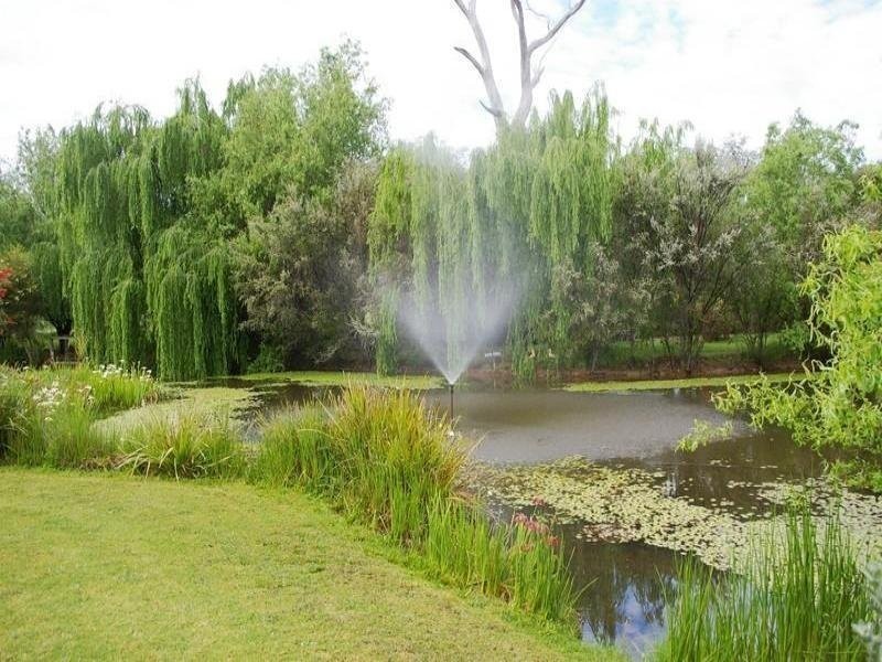 5 Roberts Road, Nannup WA 6275