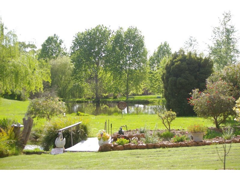 5 Roberts Road, Nannup WA 6275