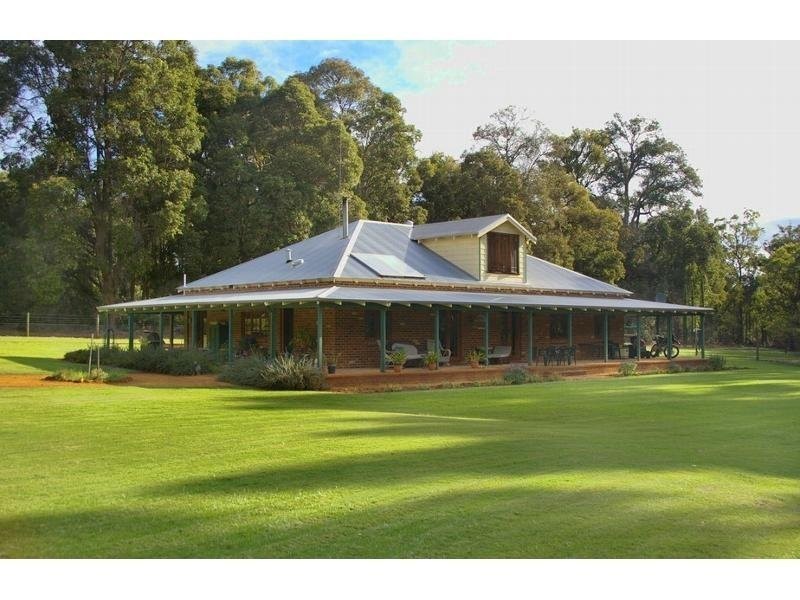 7 King Road, Nannup WA 6275
