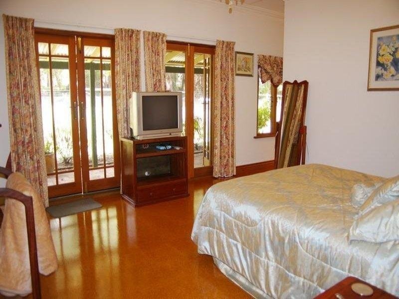 7 King Road, Nannup WA 6275