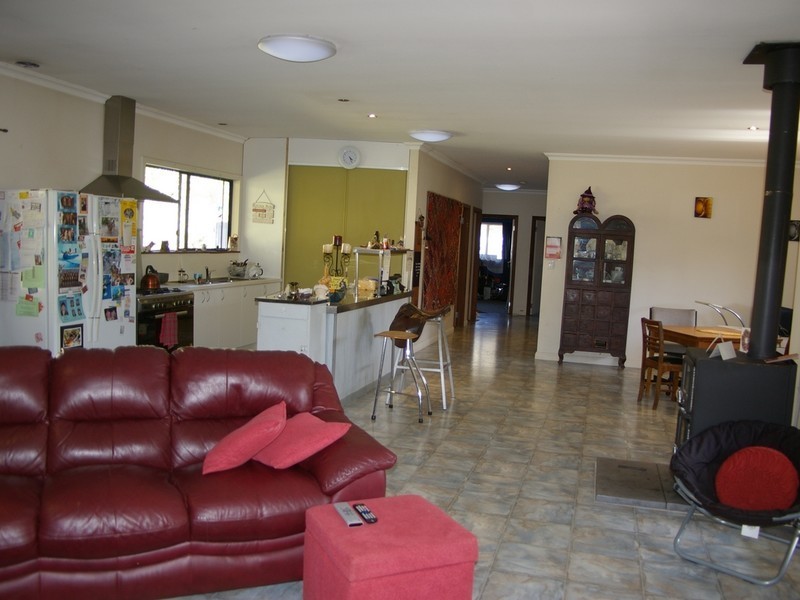 15 Dunnet Road, Nannup WA 6275