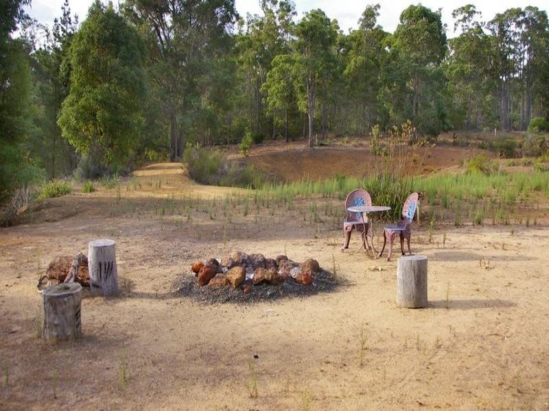 41 Hovea Place, Nannup WA 6275