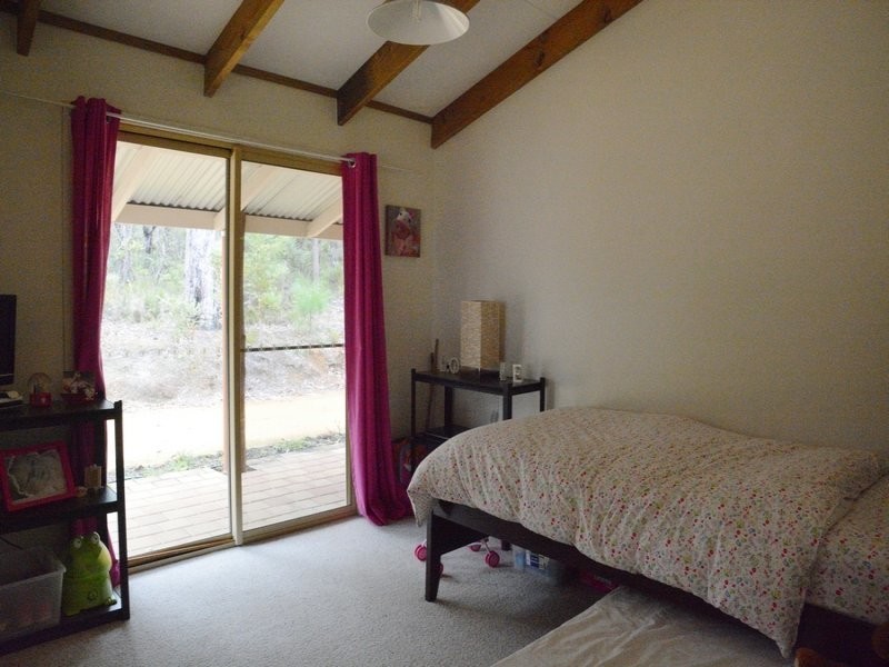 50 Leschenaultia Drive, Nannup WA 6275