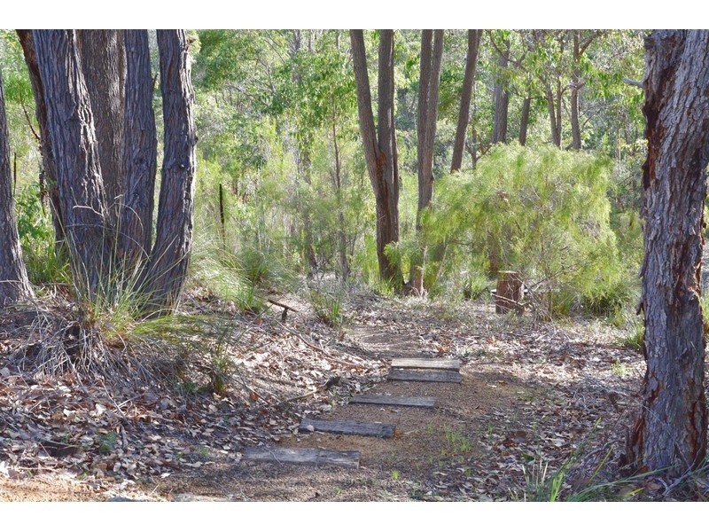 40 Hovea Place, Nannup WA 6275