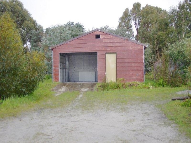 41 Blackwood River Drive, Nannup WA 6275