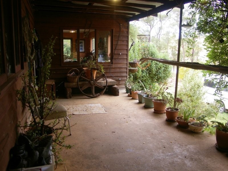 11 Gold Gully Road, Nannup WA 6275