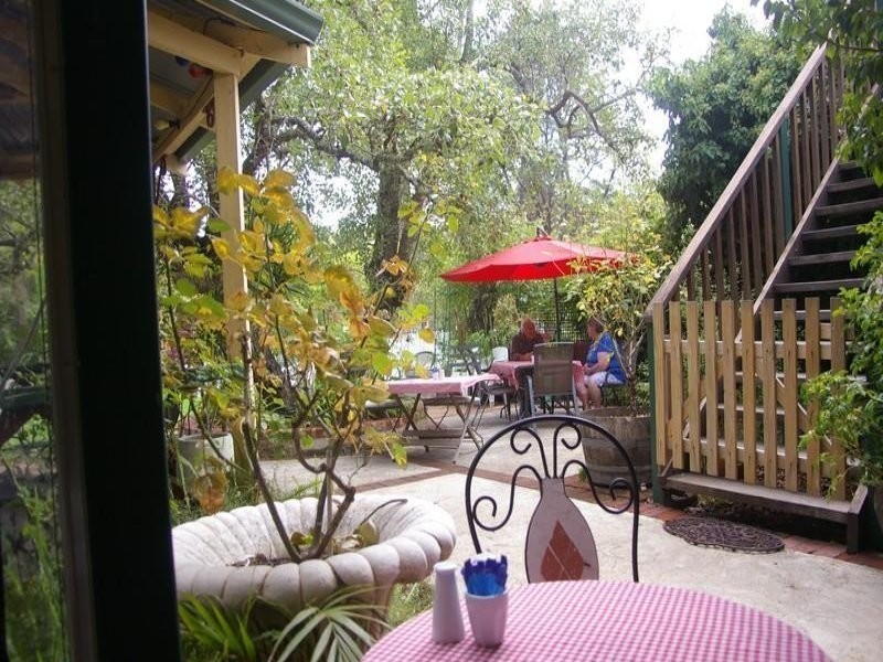 8 Warren Road, Nannup WA 6275